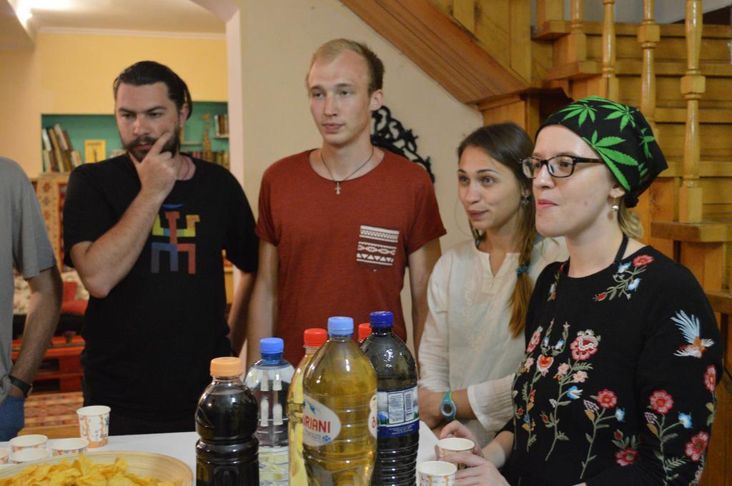 Patio Hostel Тбилиси Экстерьер фото
