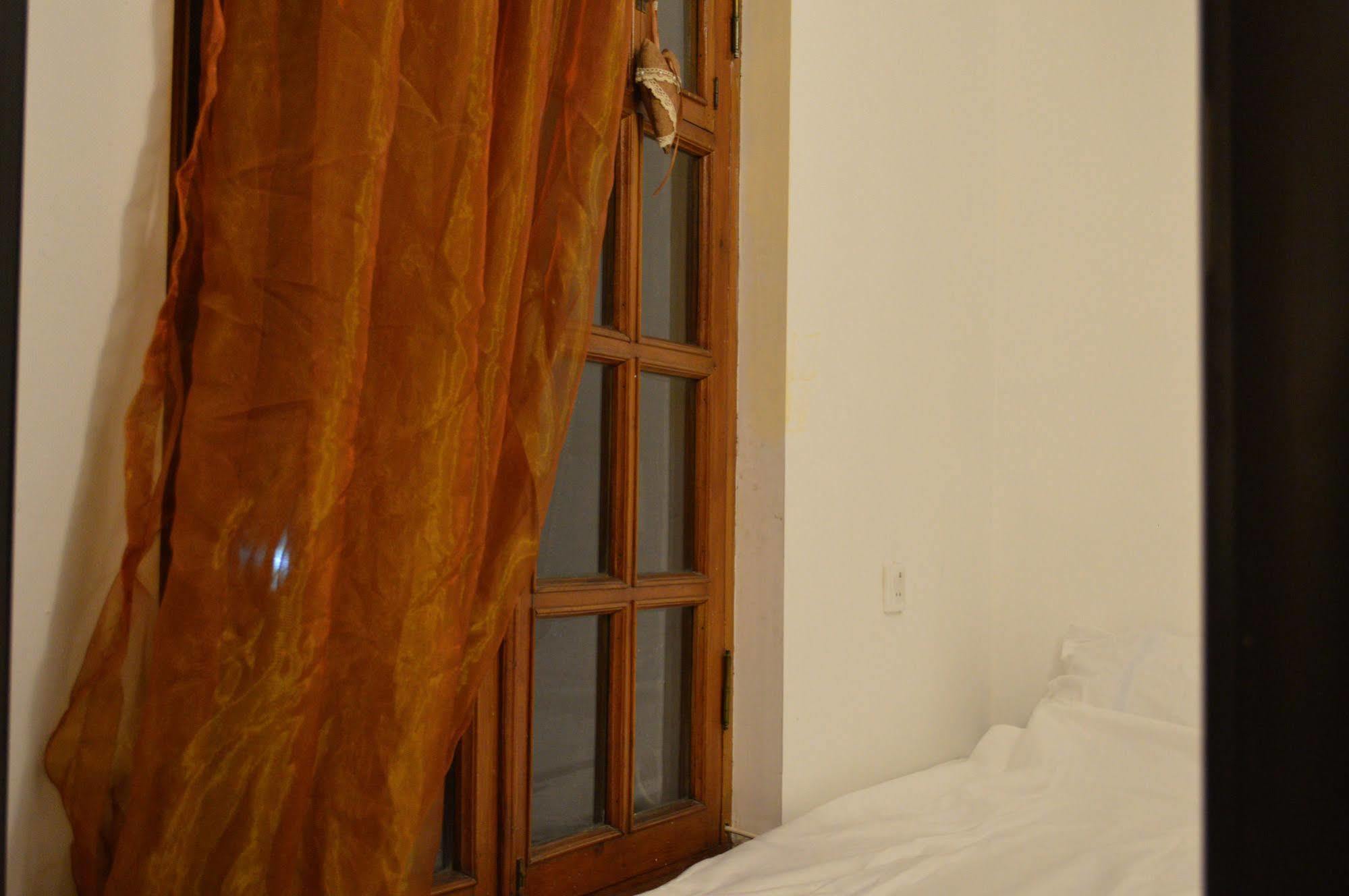 Patio Hostel Тбилиси Экстерьер фото
