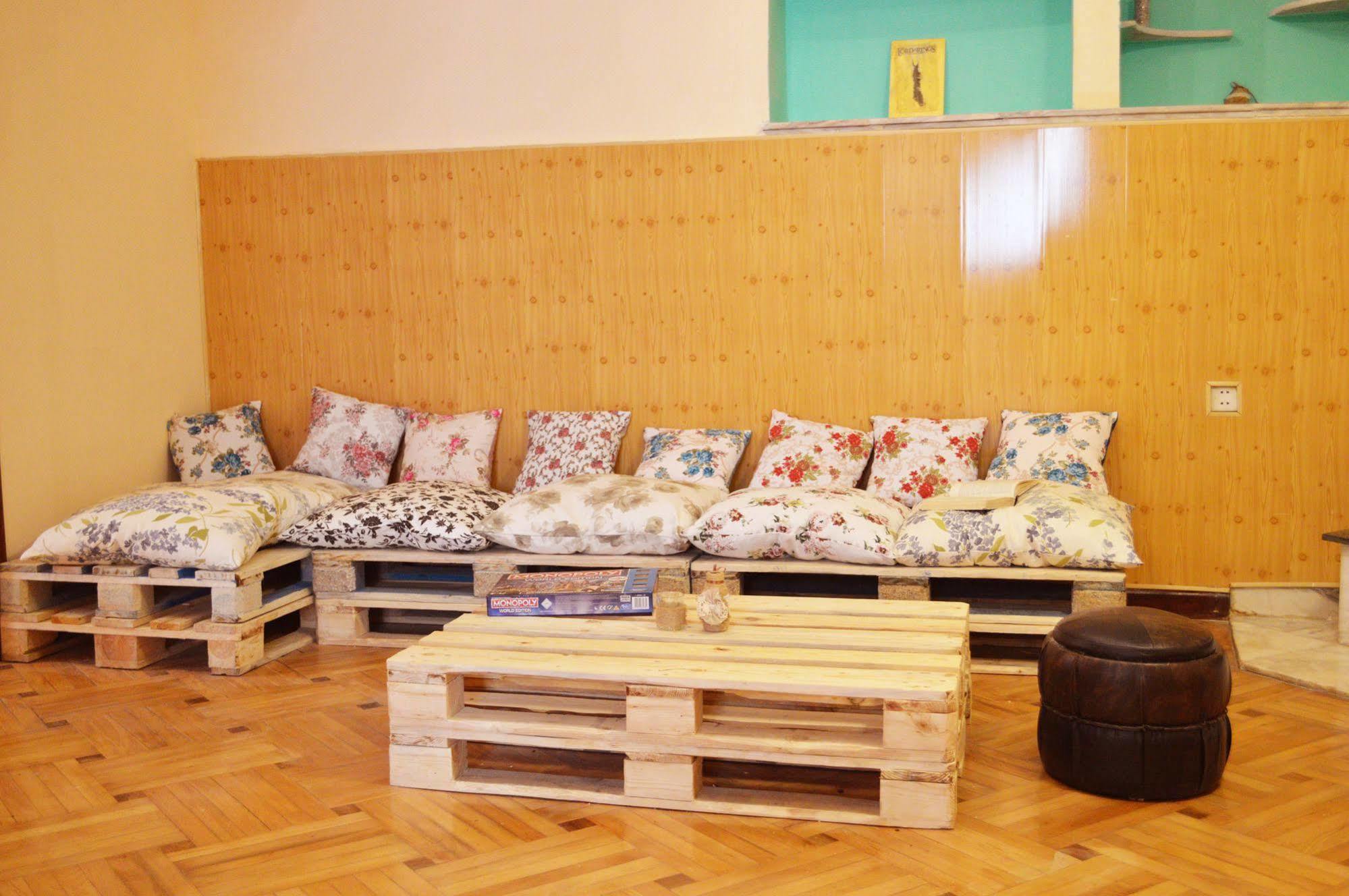 Patio Hostel Тбилиси Экстерьер фото