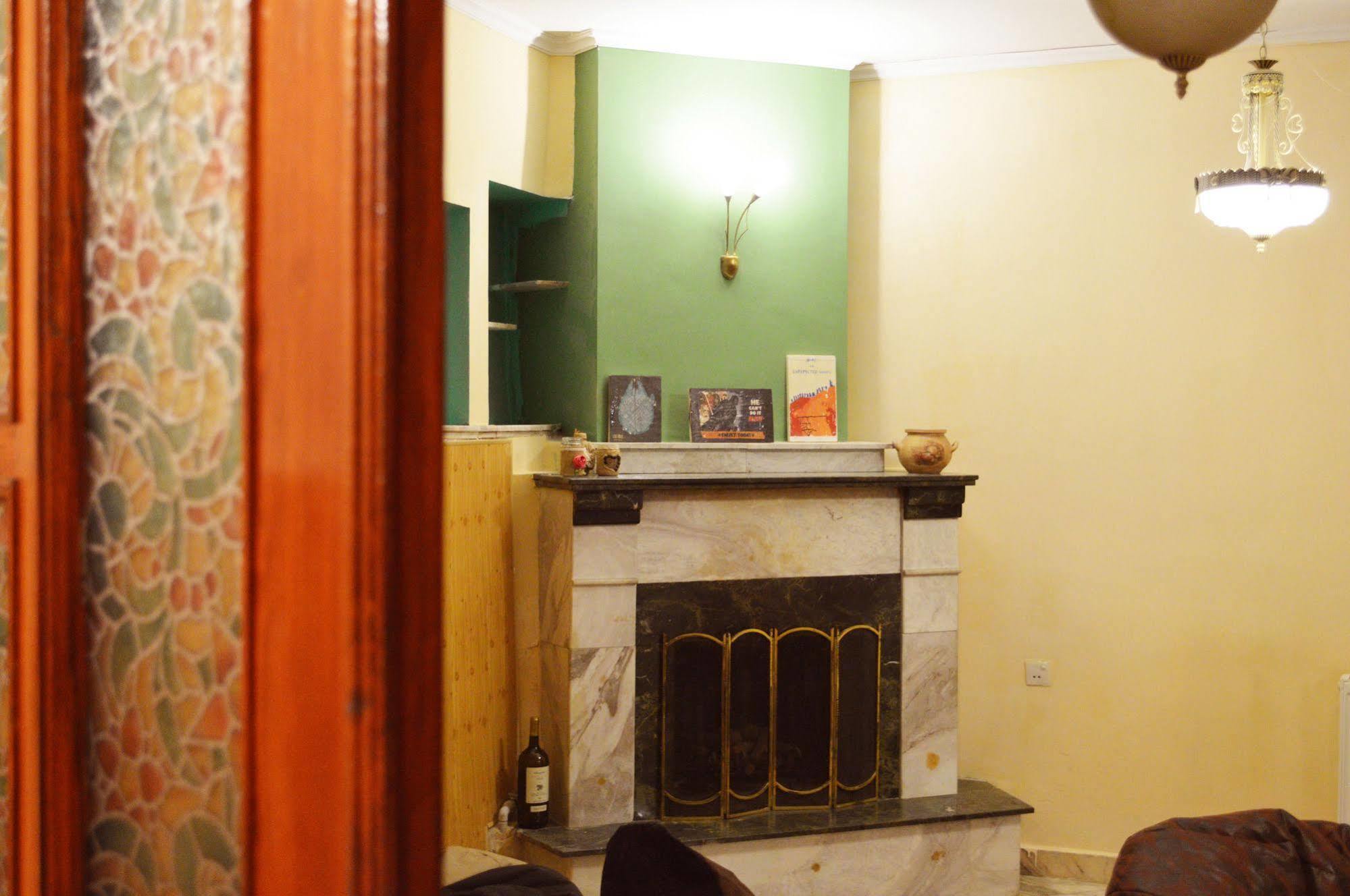 Patio Hostel Тбилиси Экстерьер фото